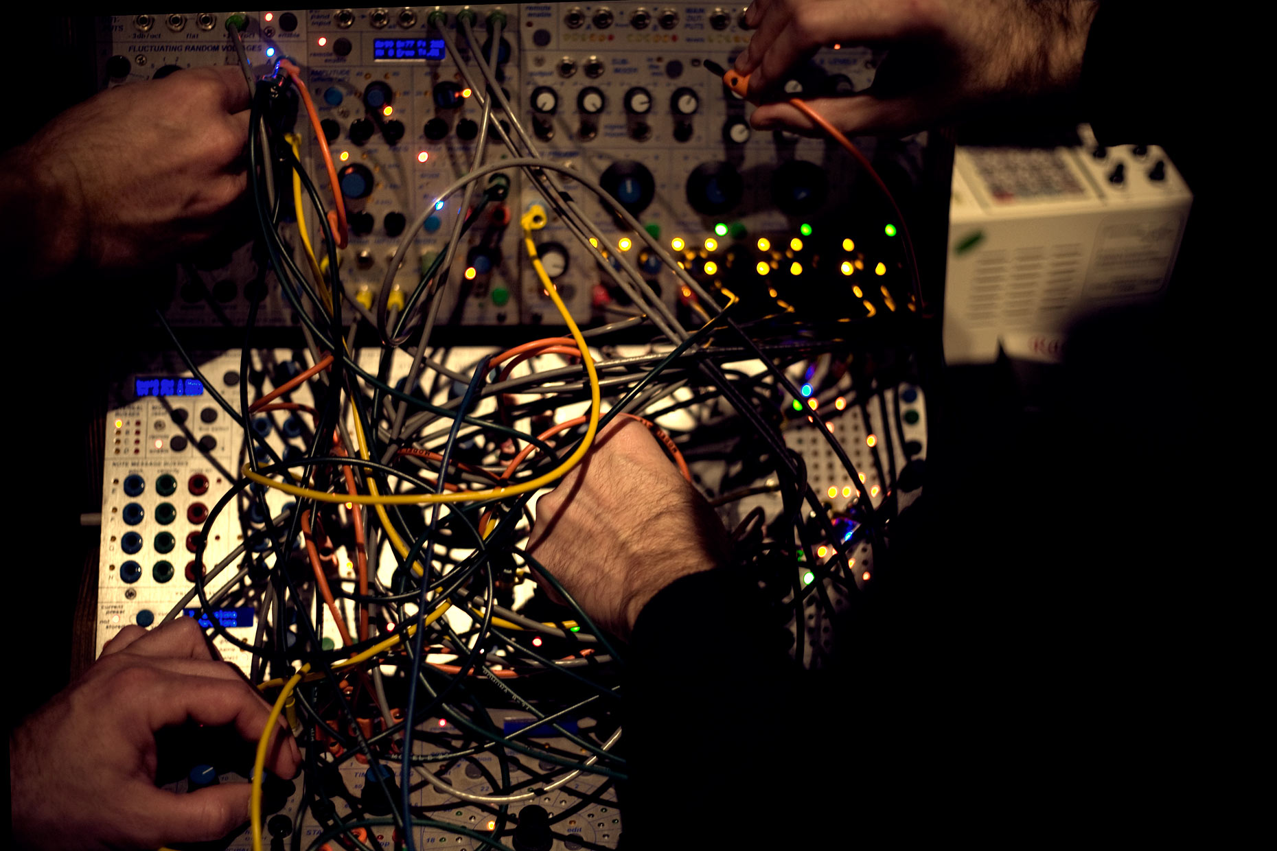 nin-ghosts04.jpg